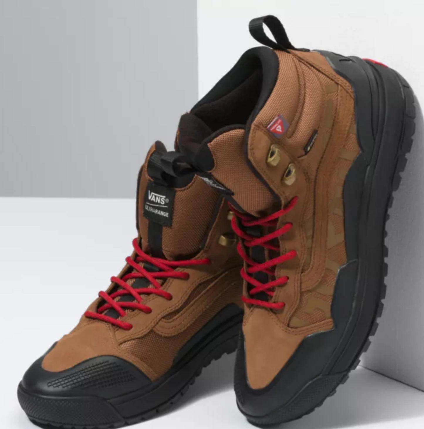 VANS ULTRARANGE EXO HI GORE-TEX MTE-2 DACHSHUND/BLACK